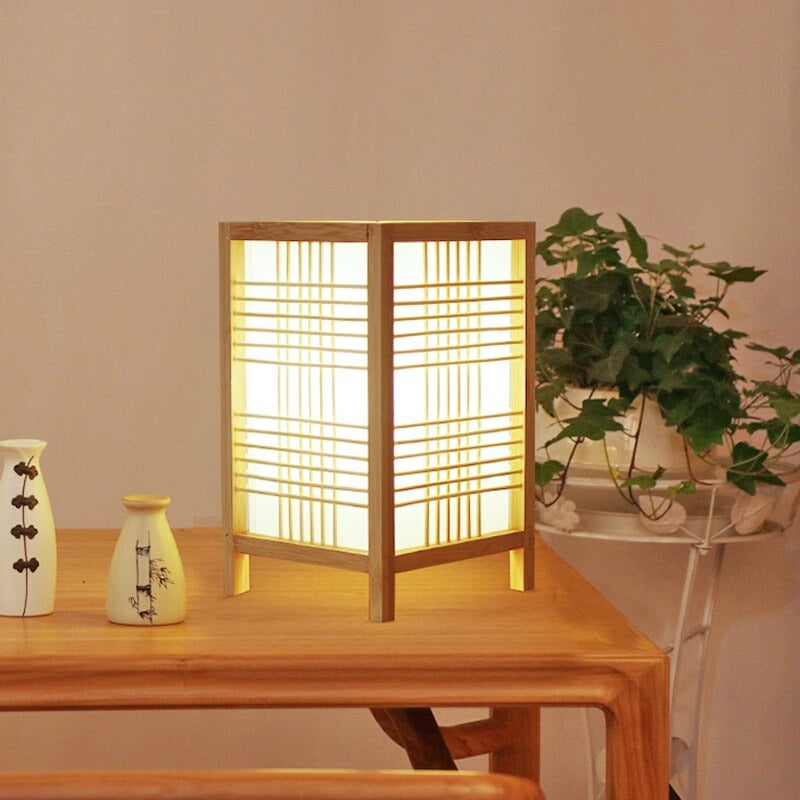 Japanische quadratische Nachttischlampe mit Stoffschirm und Mustern | Karnz
