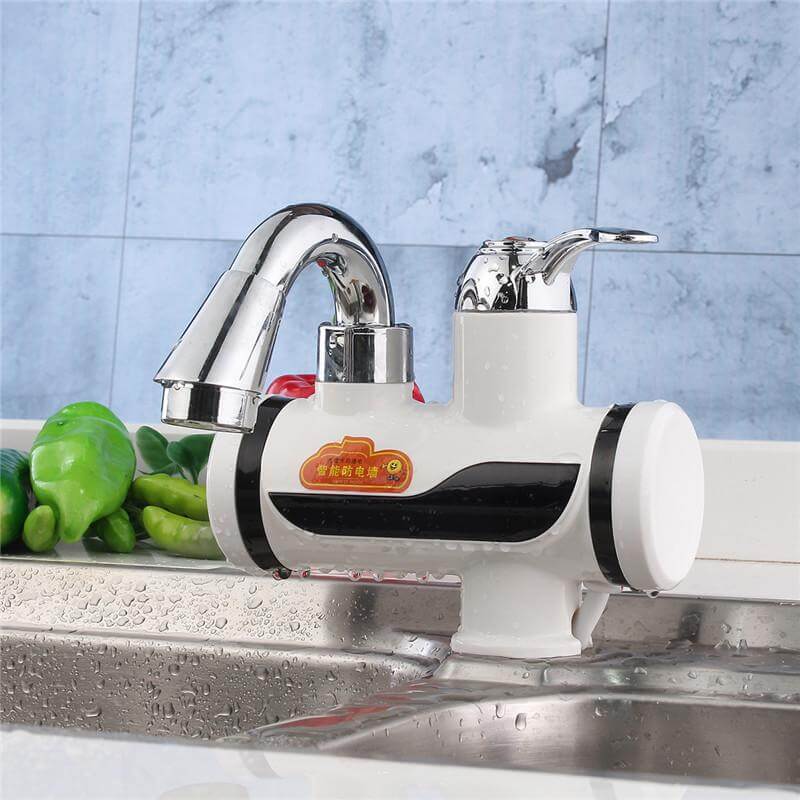 Montierte Kunststoff Deck Weiß LED Digital Tankless Elektrischer Instant Wasserhahn | Karnz