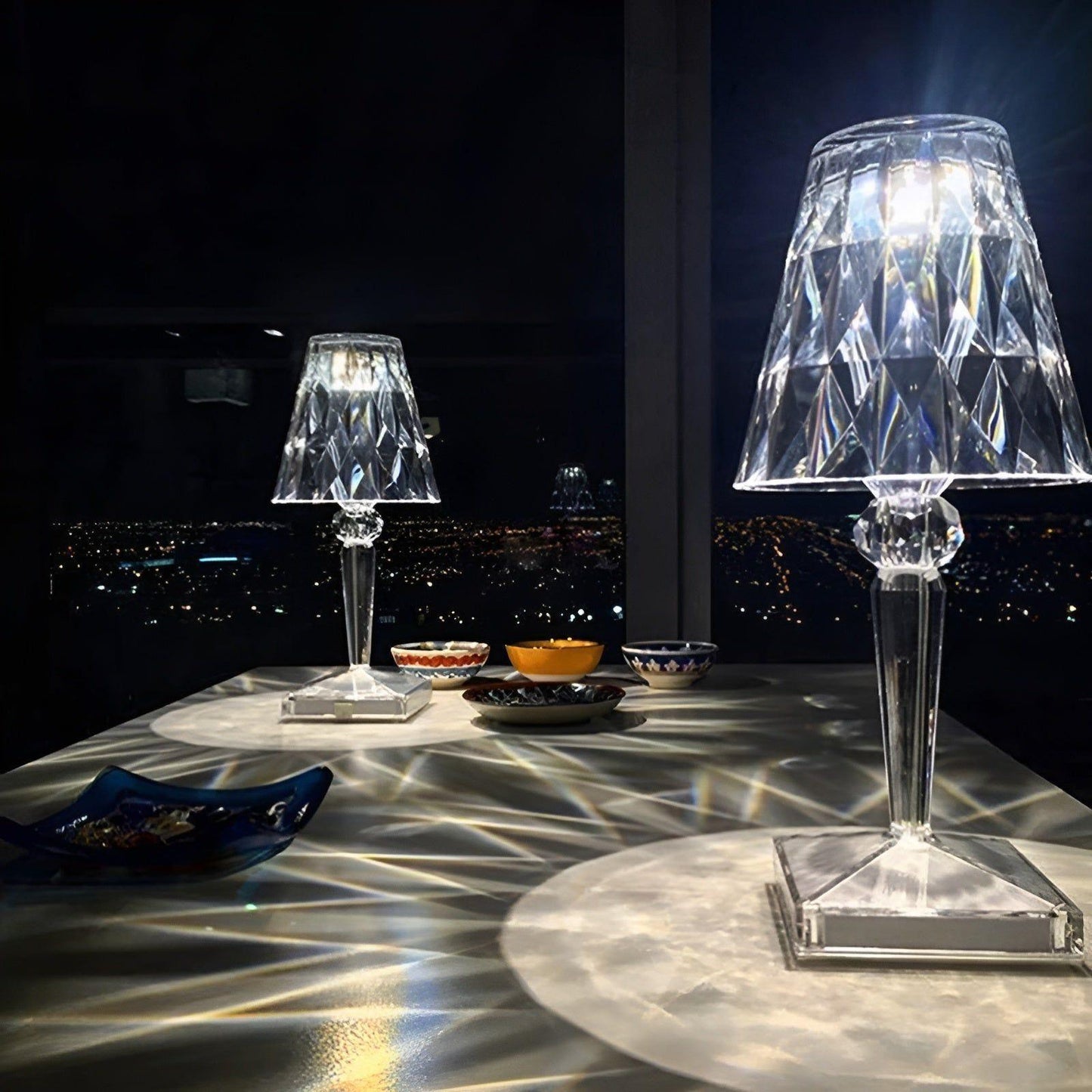 Diamond Glow – Kabellose USB-Nachttischlampe mit Kristallglanz