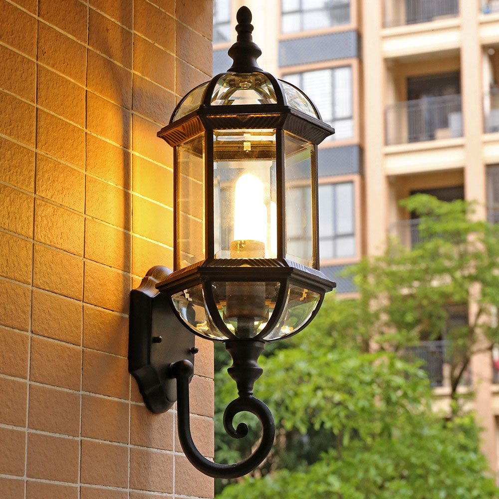 Traditionelle Vintage Wasserfeste Hexagonale Aluminium Glas 1-Licht Außenwandleuchte für Garten | Karnz