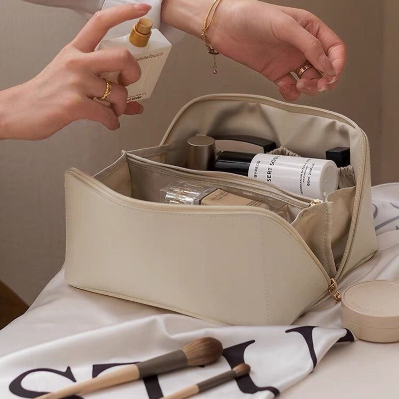 Tragbare Reisekosmetiktasche aus Leder | Karnz