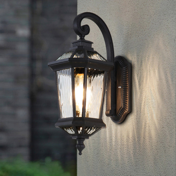 Traditionelle europäische wasserdichte Aluminium-Glas-Oktagon-Zylinder 1-Licht-Wandlampe für den Garten | Karnz