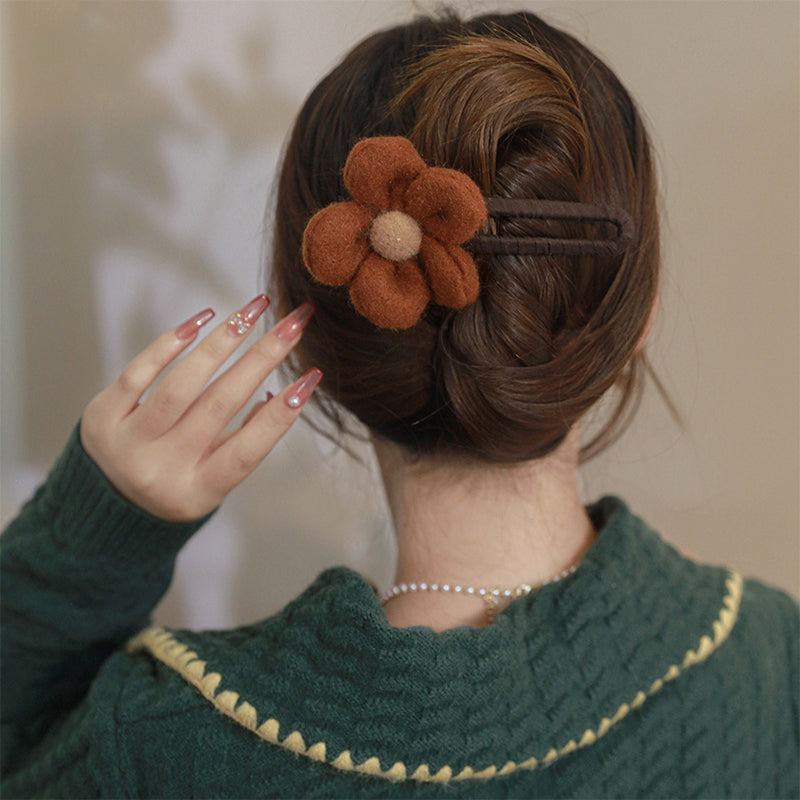 Elegante Plüschblumen-Haarspangen Karnz