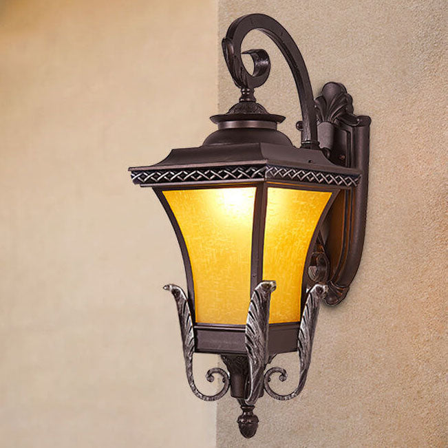Europäisches Vintage Outdoor Quadrat Käfig Aluminium Glas 1-Licht Wandlampe | Karnz