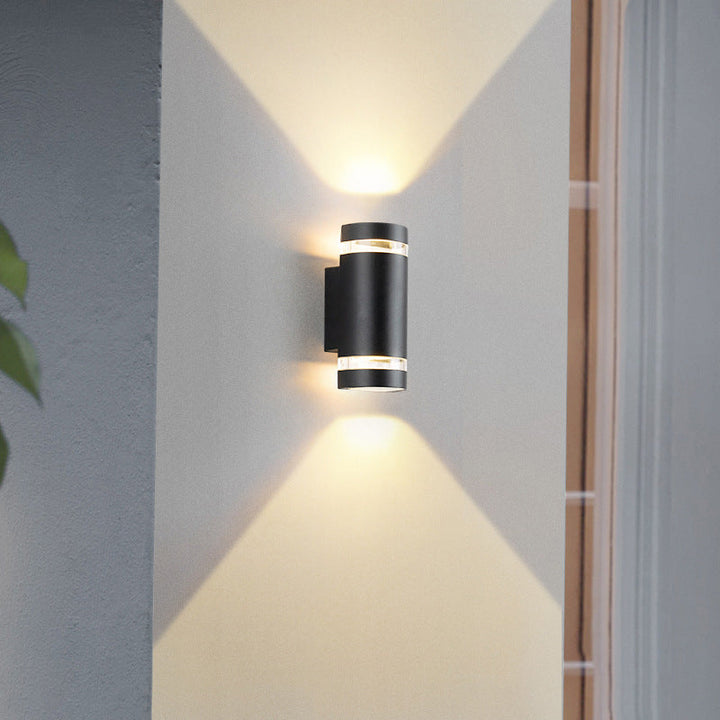 Zeitgenössischer industrieller wasserdichter Aluminiumzylinder LED Auf- und Abwärts leuchtender Spot-Wandleuchte für den Außenbereich Patio | Karnz