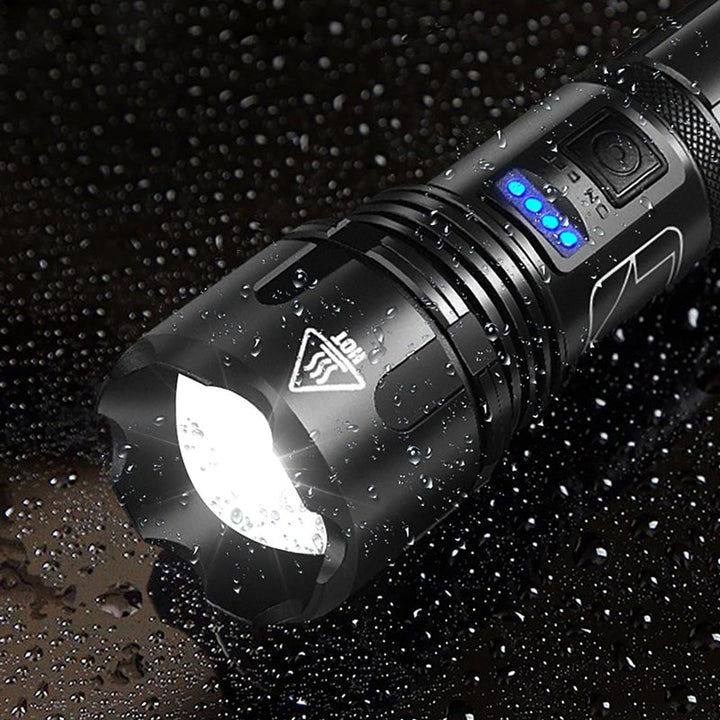 XHP50 Wasserdichte zoombare helle Taschenlampe | Karnz