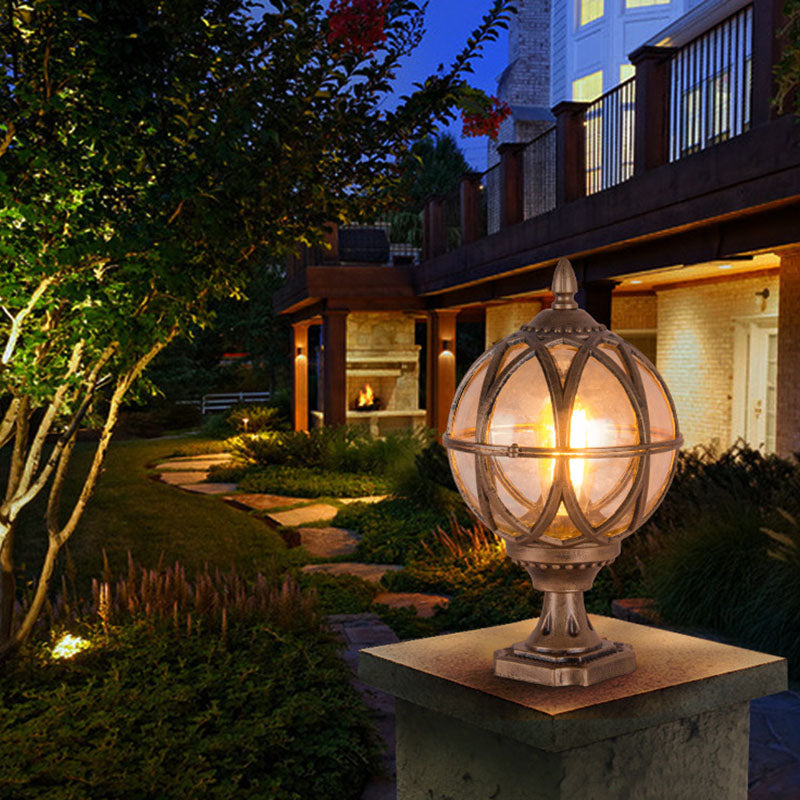 Traditionelle Kolonial-Globus-Glas-Aluminium 1-Licht-Außenleuchte für den Garten | Karnz