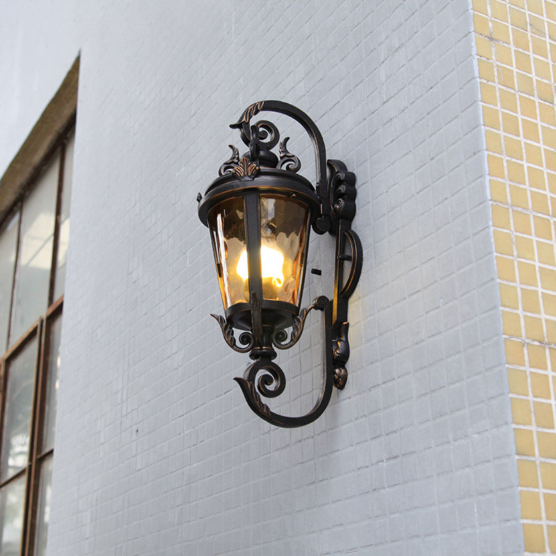 Traditionelle europäische wasserdichte Aluminium-Glas-Zylinder 1-Licht Wandleuchte für den Außenbereich | Karnz