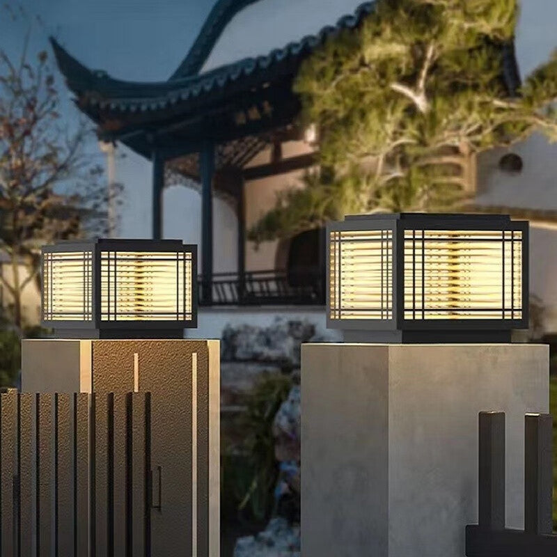 Traditionelle chinesische quadratische Aluminium-Glas 1-Licht Post Kopf Licht für Garten | Karnz