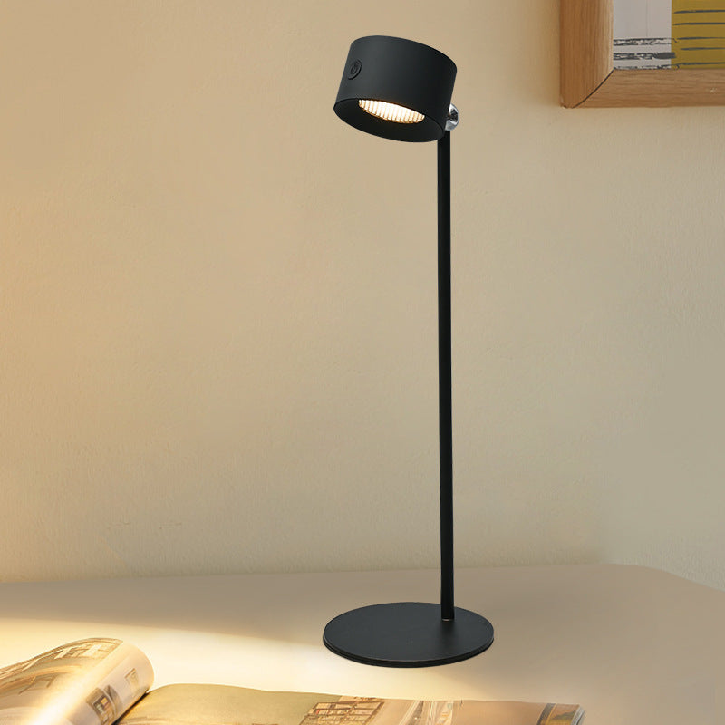 Berührungsempfindliche LED-Tischlampe mit magnetischem Sockel. | Karnz