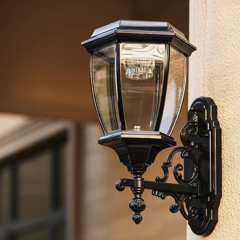 Traditionelle europäische Aluminium-Glas-LED-Solar-Wasserdichte Wandleuchte für den Außenbereich | Karnz