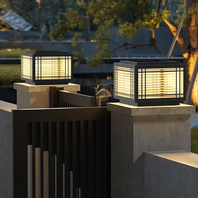 Traditionelle chinesische quadratische Aluminium-Glas 1-Licht Post Kopf Licht für Garten | Karnz