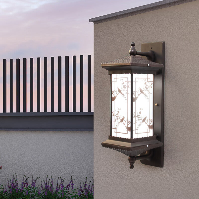 Traditionelle chinesische rechteckige Aluminium-Glas-Solar-LED-Wandleuchte für Garten | Karnz