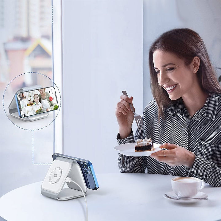 Neues faltbares 3-in-1-Wireless-Ladegerät