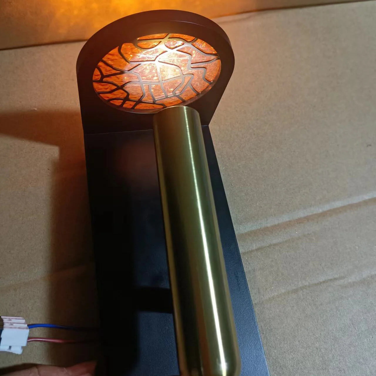 Verstellbare nordische LED-Wandlampe mit Flammeneffekt Karnz