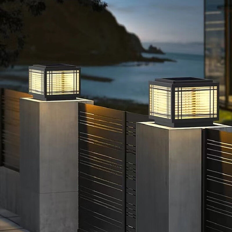 Traditionelle chinesische quadratische Aluminium-Glas 1-Licht Post Kopf Licht für Garten | Karnz