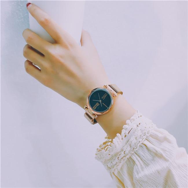 Die Kaleida Uhr | Karnz