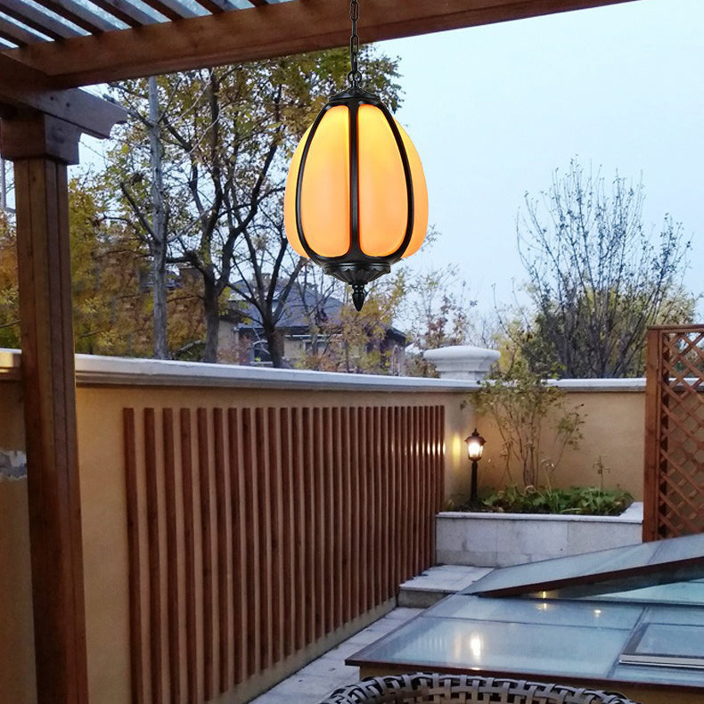 Traditionelle chinesische wasserdichte Aluminium-PC-Dolomit elliptische Kürbis 1-Licht Pendelleuchte für Außenpatio | Karnz