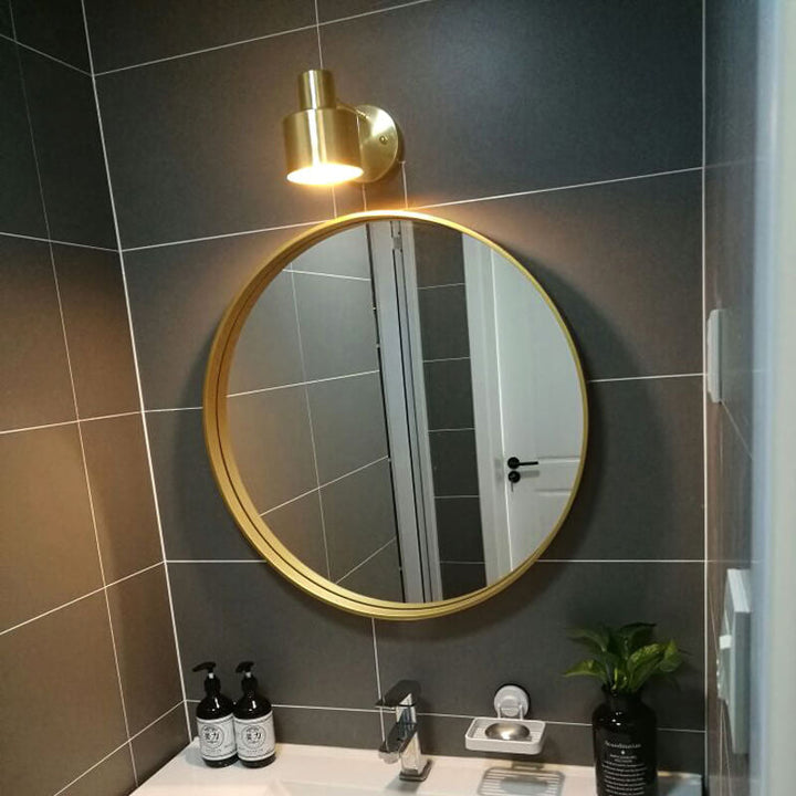 Moderne goldene Wandleuchte - Minimalistisches Metalldesign für luxuriöse Innenräume | Karnz