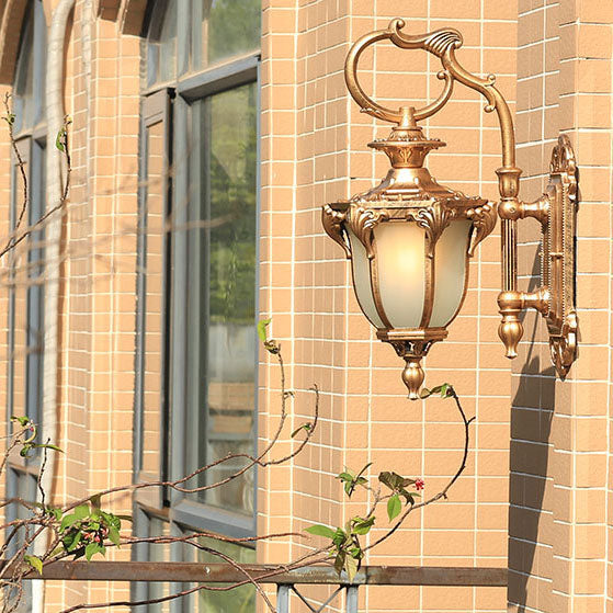 Europäische Retro Aluminium Glas geschnitzte Laterne 1-Licht Außen wasserdichte Wand Sconce Lampe | Karnz