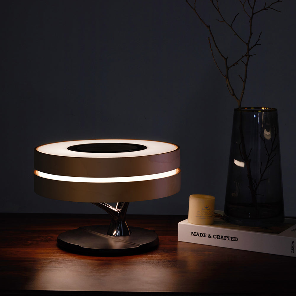 LumeCharge - Minimalistische LED Tischlampe mit kabelloser Ladung | Karnz