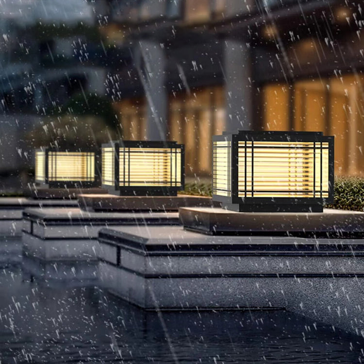 Traditionelle chinesische quadratische Aluminium-Glas 1-Licht Post Kopf Licht für Garten | Karnz