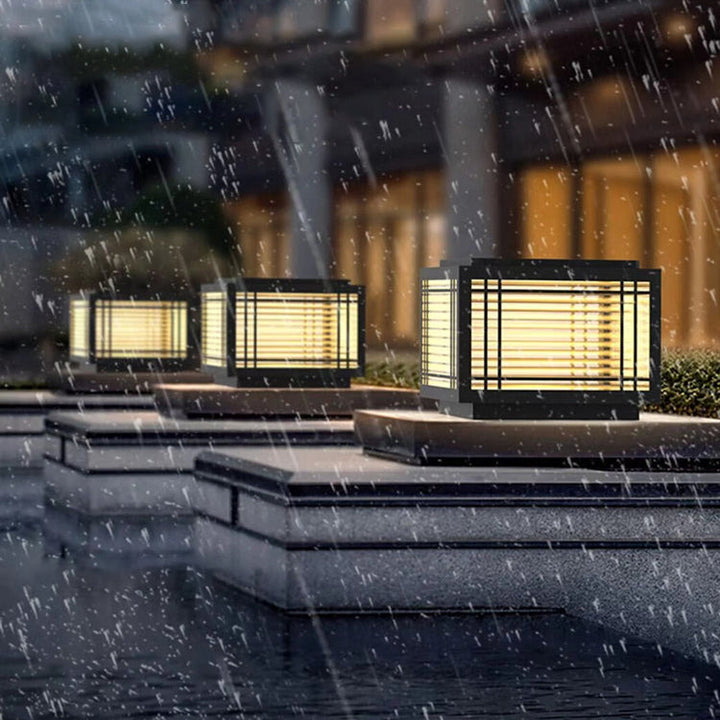 Traditionelle chinesische quadratische Aluminium-Glas 1-Licht Post Kopf Licht für Garten | Karnz