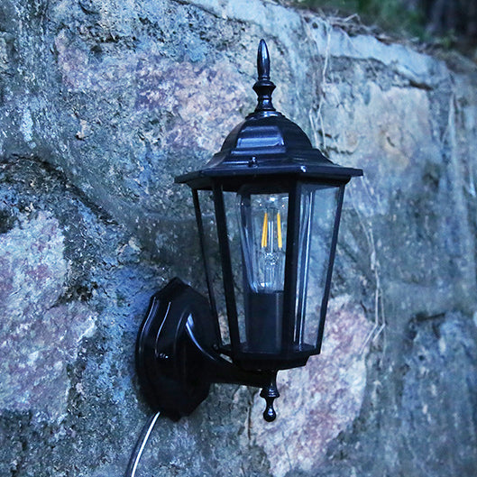 Sechseckige Wandleuchte mit Aluminiumrahmen, mattiertem Glas und einer Lichtquelle für den Außenbereich, geeignet für den Garten