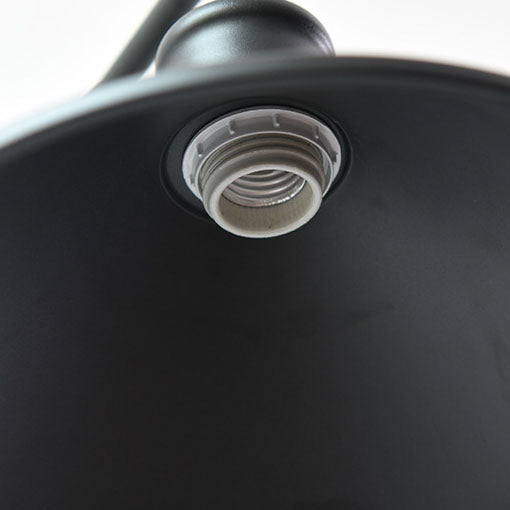 Moderner minimalistischer Kegel-Eisen 1-Lampe Wandleuchte für Außenpatio | Karnz