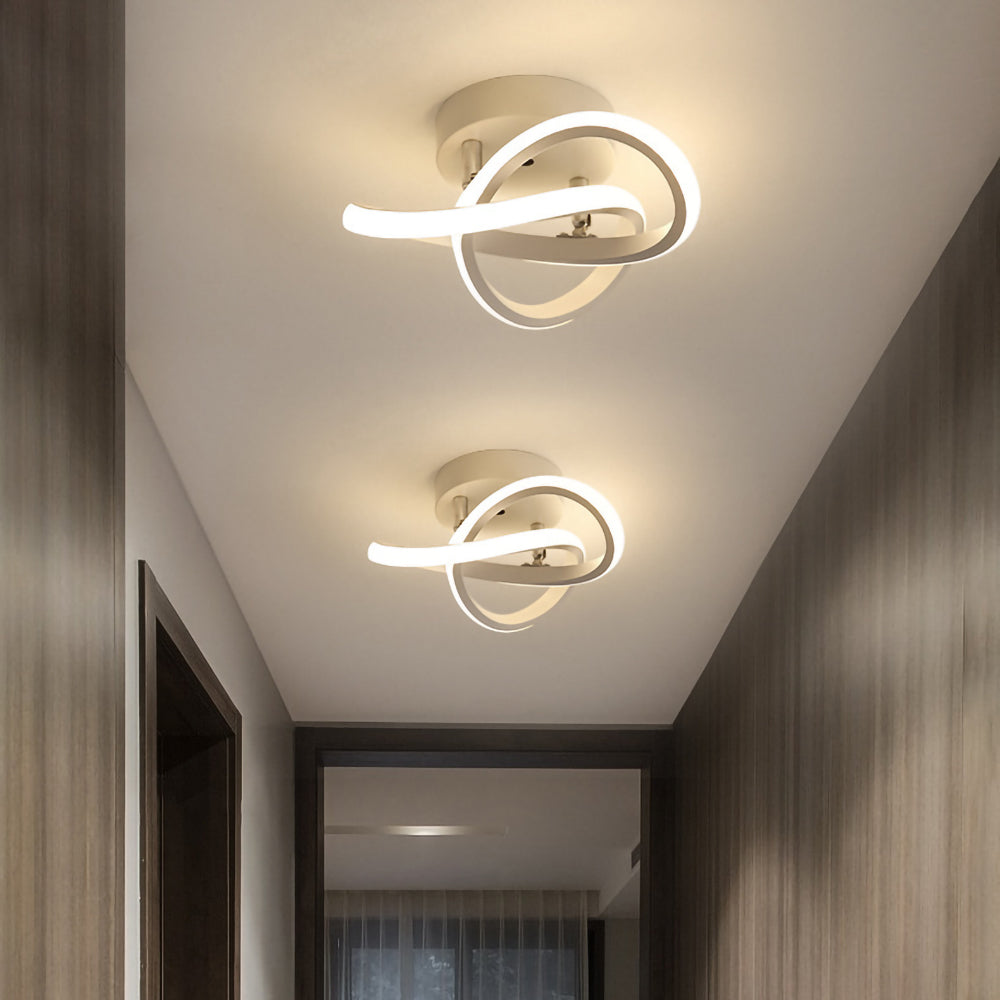Deckenleuchte mit LED-Beleuchtung, schwarzem Metallrahmen