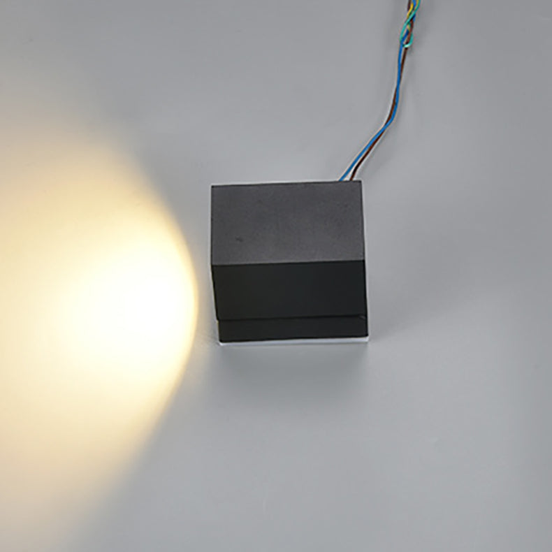 Moderne Einfachheit Wasserdichte Einstellbare Winkel Quadratische Aluminium LED Wandlampe Für Außenpatio | Karnz