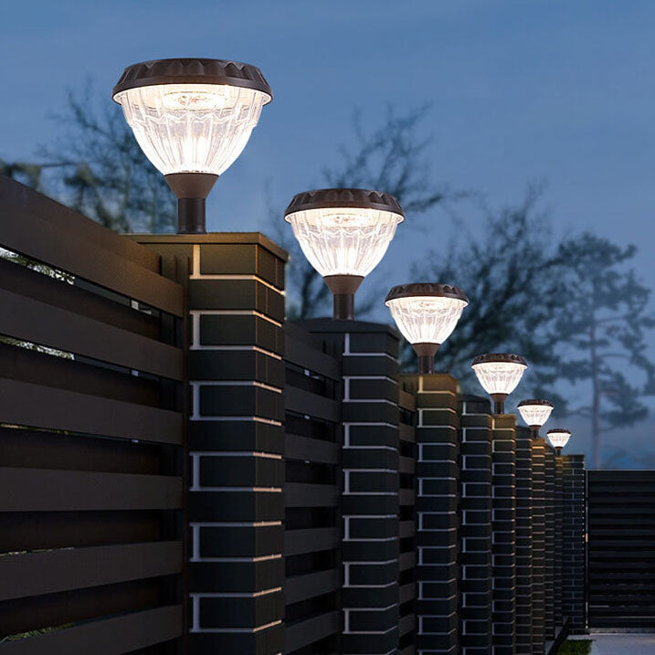 Modernes schwarzes Solar-Druckguss-Aluminium-Glas-Außen-Patio-Wasserdicht-Säulen-Hochlicht | Karnz