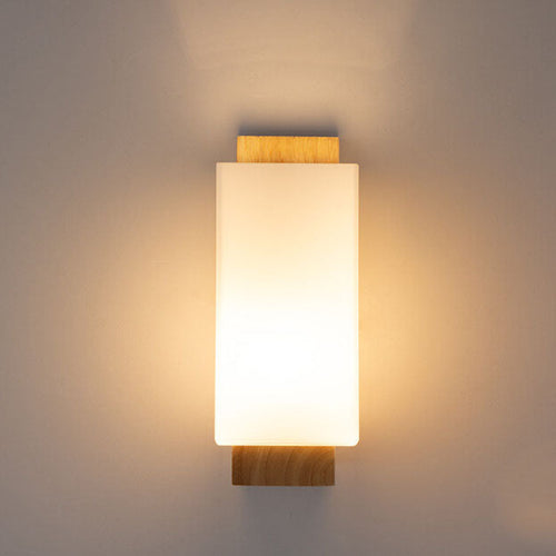 Moderne minimalistische quadratische Wandleuchte aus Massivholz mit Glassäule und einem Licht