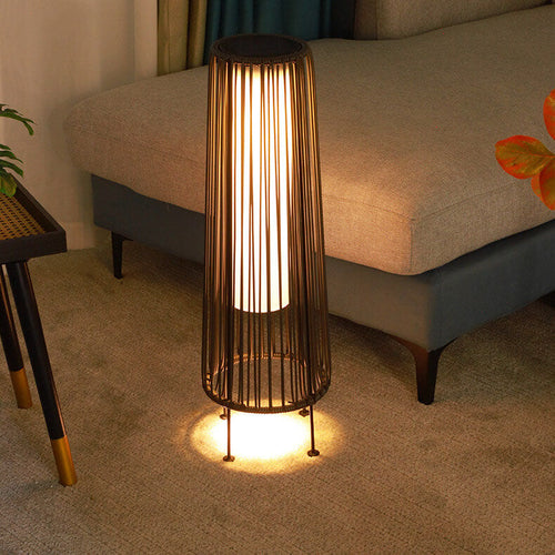 Modern Shabby Chic Solar Rund Trapezförmiges Eisen Rattan Korb LED Außenleuchte Für Außenpatio | Karnz