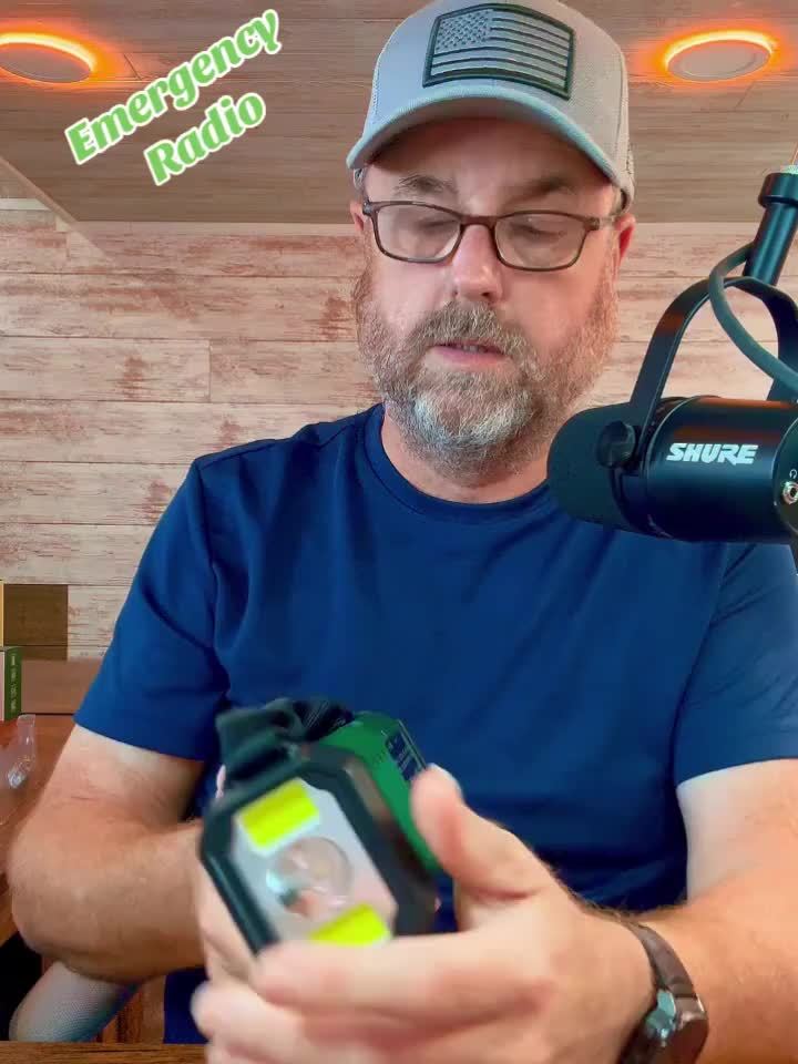 Karnz | StormMate X10 Notfallradio mit 10.000 mAh Powerbank | Solar, Kurbel & USB-C | LED-Licht, SOS-Alarm & Kompass | AM/FM/NOAA