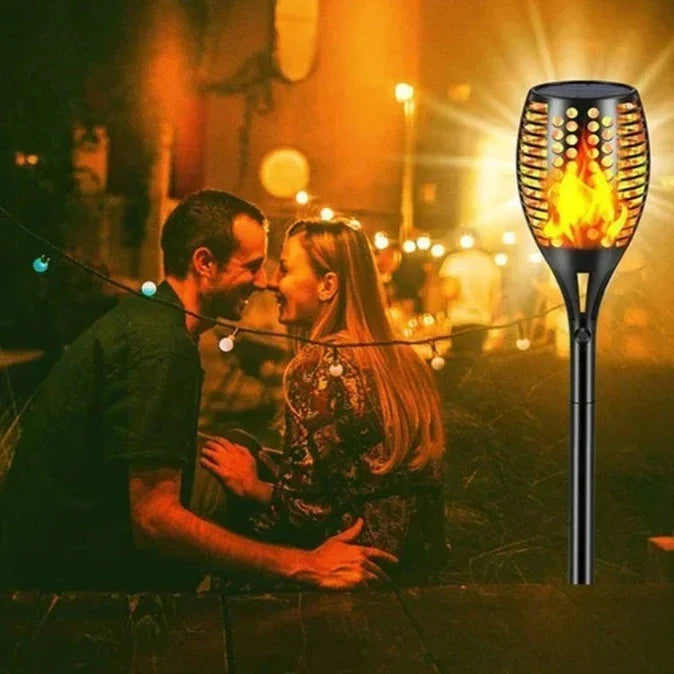 Solar Flammen-Wegeleuchten – Flackernde LED-Gartendeko