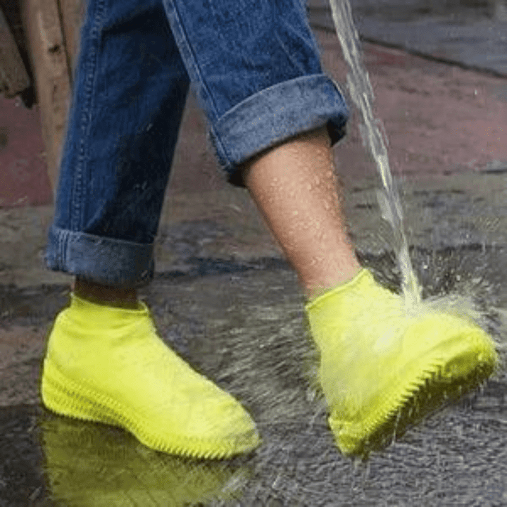 ShoeCover Sag auf Wiedersehen zu nassen Schuhen und Hallo zu trockenen Füßen. | Karnz