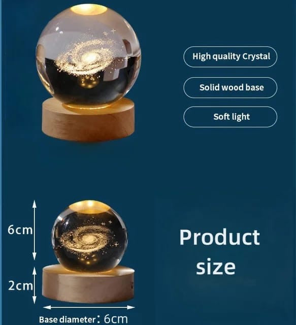 Kristallkugel mit Holzsockel Licht Karnz