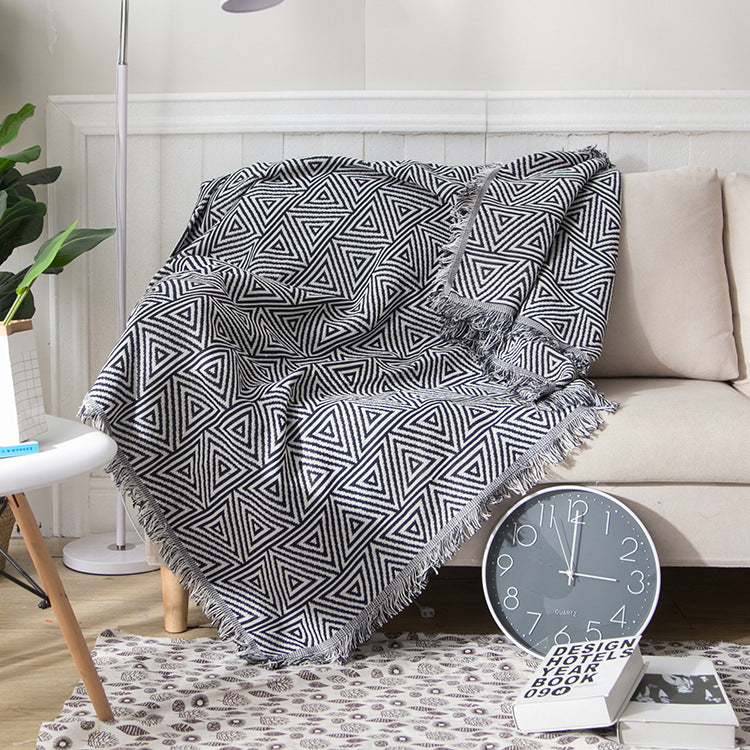 Geometric Fransen Wurfdecke
