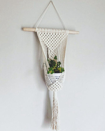Macramé Pflanzenhalter Karnz