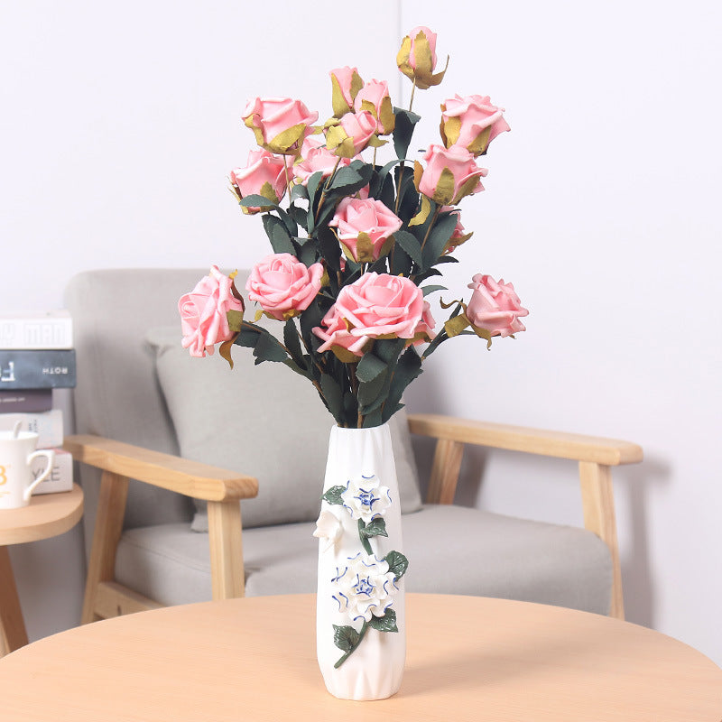Elegante Blumenarrangement Karnz