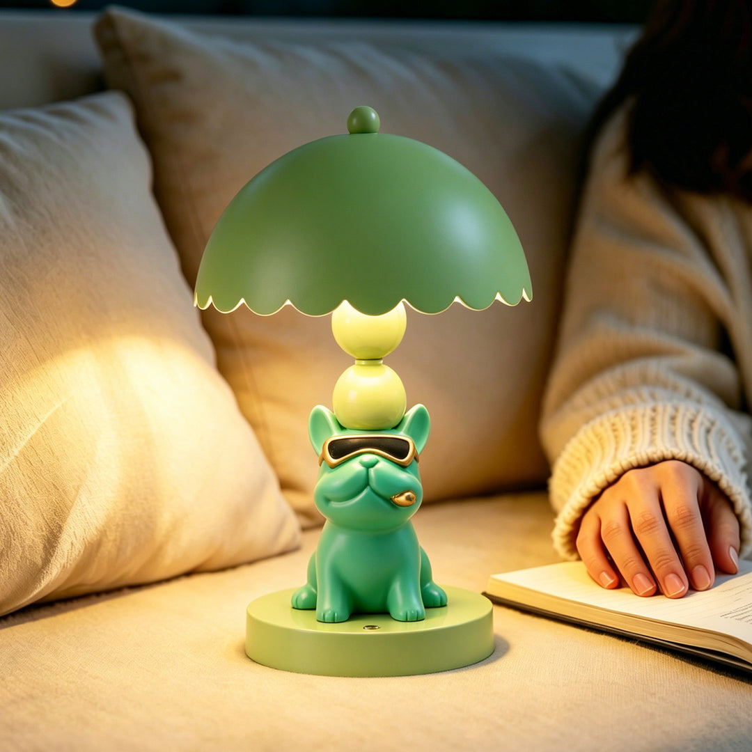 Französische Bulldoggen-Tischlampe Grün mit Sonnenbrille