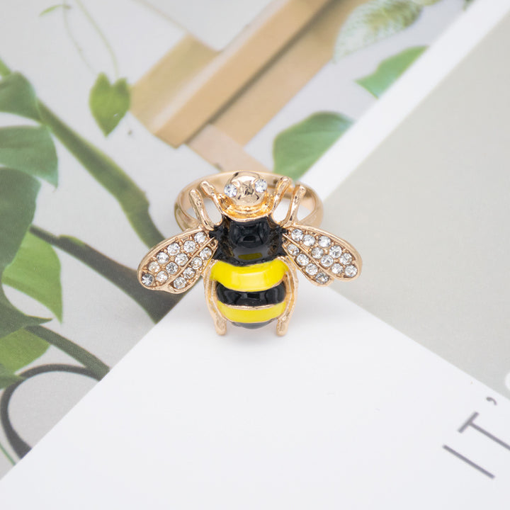 Dekorativer von Bienen inspirierter Statet Ring Karnz