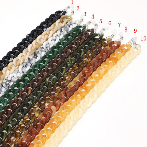 Stylischer Grober Kettenbrillenhalter Karnz