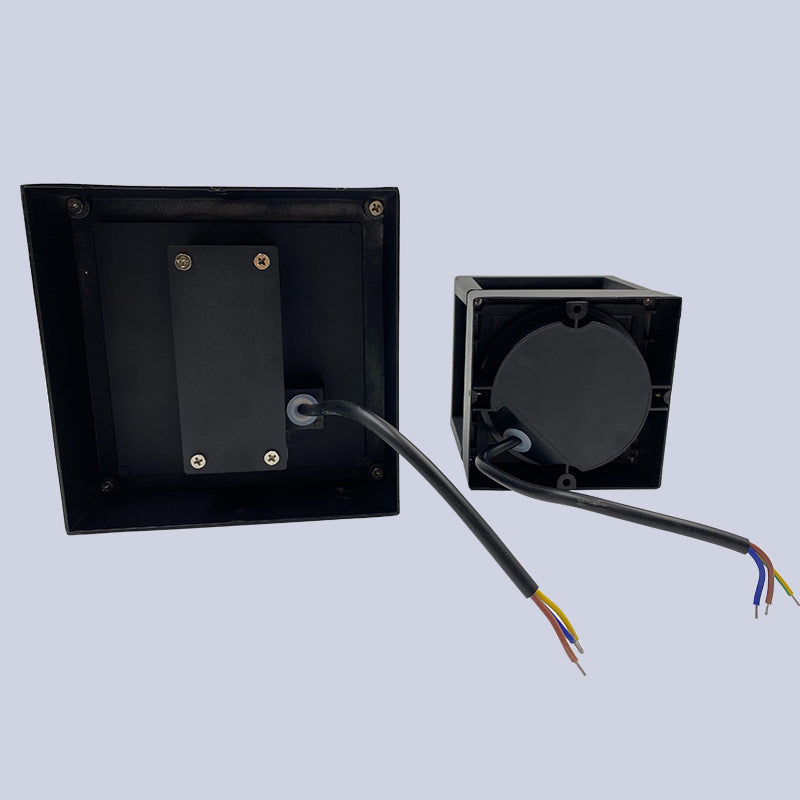 Wasserdichte quadratische LED-Außenwandleuchte aus Aluminium und Acryl für den Garten