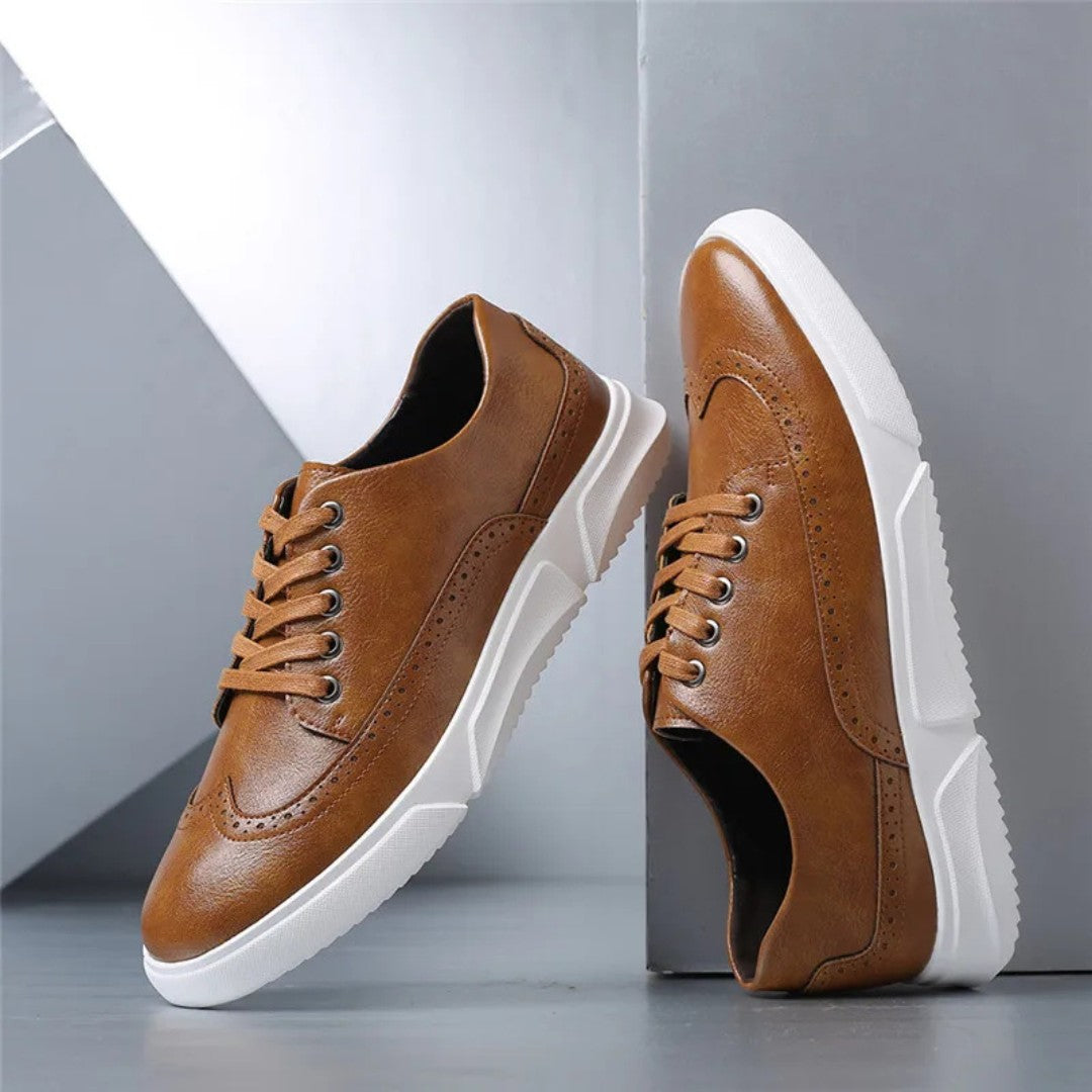 Leder Brogue Sneaker mit Gummisohle