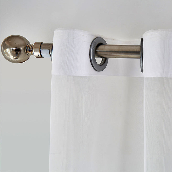 Elegante und transparente Gardine mit elegantem Muster