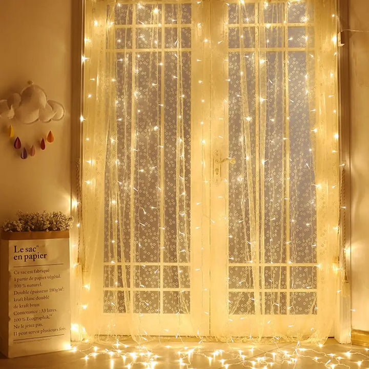 LED Lichtervorhang für Außen – Wasserdichte Lichterkette für Garten, Balkon und Terrasse | Karnz