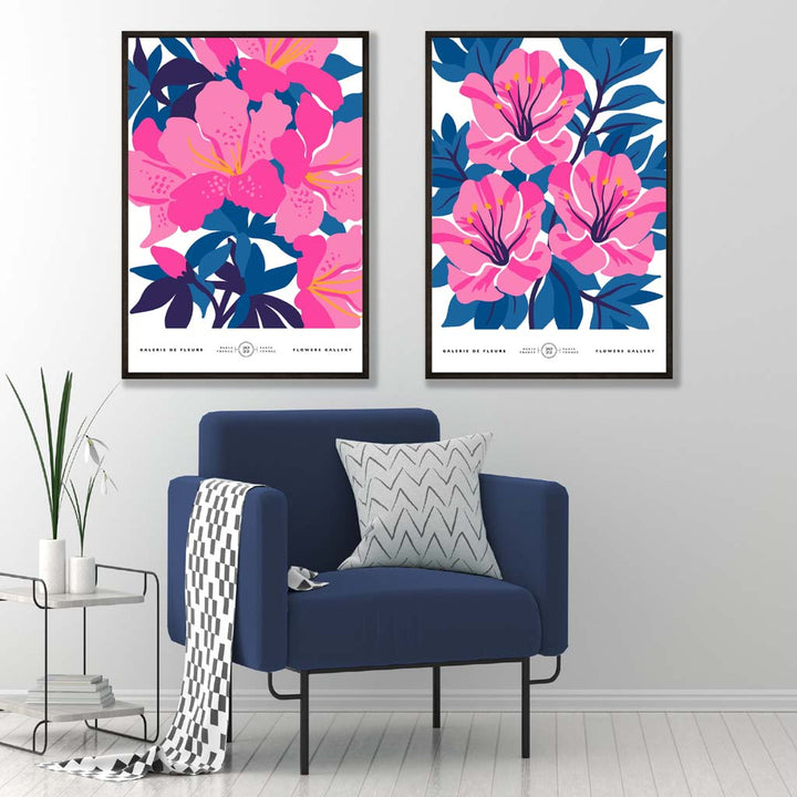 Set aus 2 Kunstdrucken mit Frühlingsblumen in leuchtendem Blau und Rosa