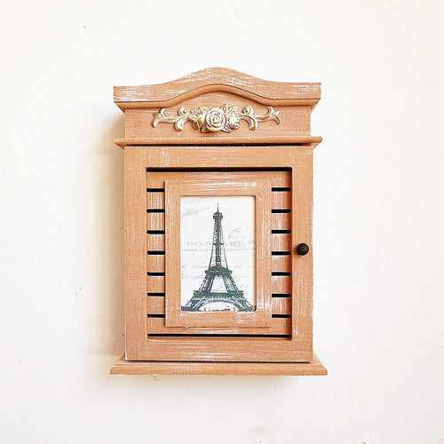 Vintage dekorativer Wandschrank
